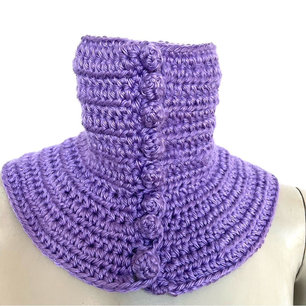 ROMAN KEFLAY Hand Crocheted, Mini Turtleneck - Picture 9 of 15